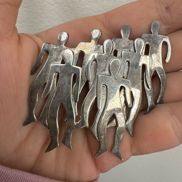 Vintage Mexico Sterling Silver TC-173 Eight Men Brooch / Pin - Picture 2 of 8